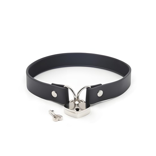 Plesur PVC Heart Lock Collar
